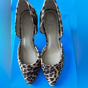 Size 7 cheetah print heels